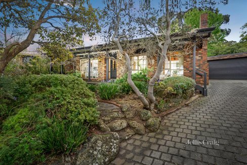 5 Gill Place Mooroolbark 3138