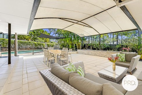 5 Glen Iris Place, ROBINA QLD 4226