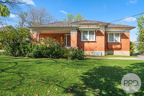 5 Grandview Avenue, TURVEY PARK NSW 2650