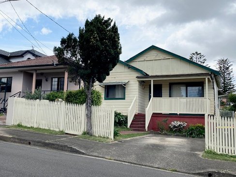 5 Griffin Avenue, BEXLEY NSW 2207