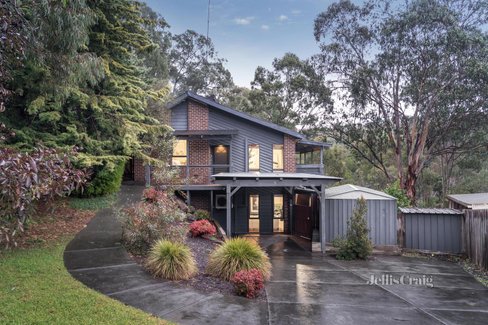 5 Hamish Court Greensborough 3088