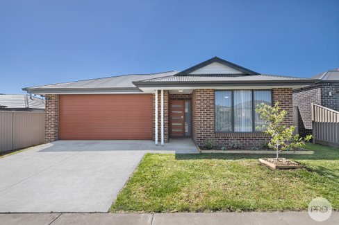 5 Harmony Way, ALFREDTON VIC 3350