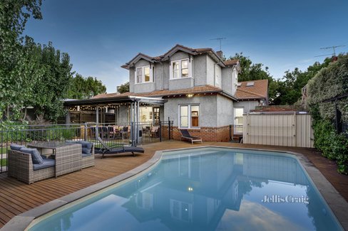 5 Heatherleigh Place Malvern East 3145