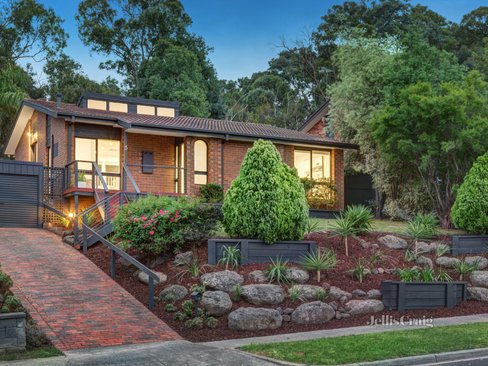 5 Hillingdon Drive Diamond Creek 3089