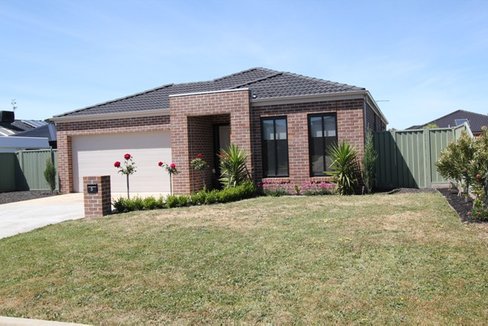 5 Hodge Street, MINERS REST VIC 3352