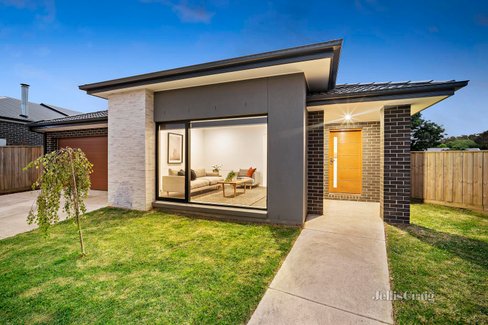 5 Hugo Place Brown Hill 3350