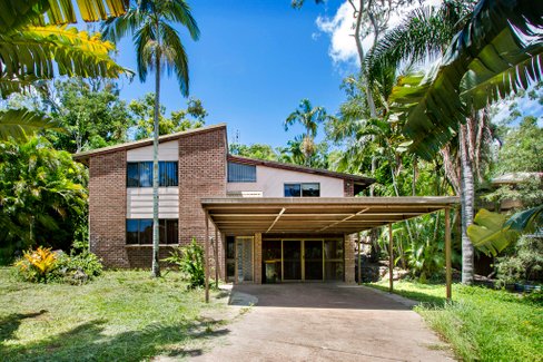 5 Iluka Street, CANNONVALE QLD 4802