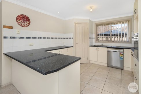 5 Josephine Way, SEBASTOPOL VIC 3356