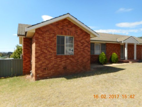 5 Kiandra Drive, TUMUT NSW 2720