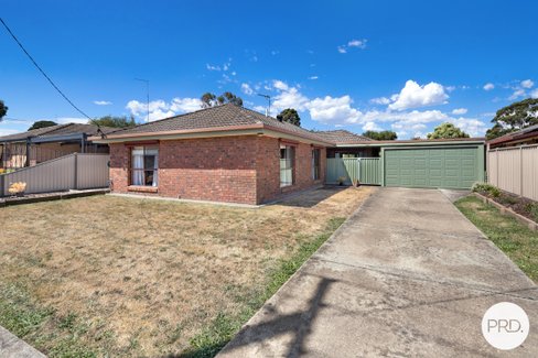5 Kowree Crescent, SEBASTOPOL VIC 3356