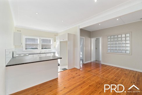 5 Laundess Avenue, PANANIA NSW 2213