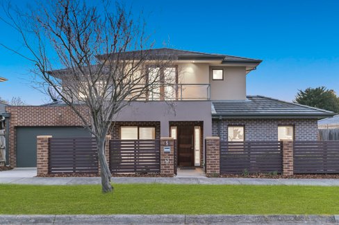 5 Leigh Street Mount Waverley 3149