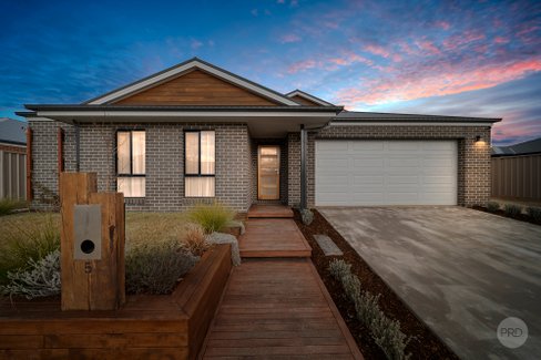 5 Limousin Court, ASCOT VIC 3551