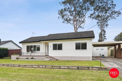 5 Lynwood Avenue, DOONSIDE NSW 2767