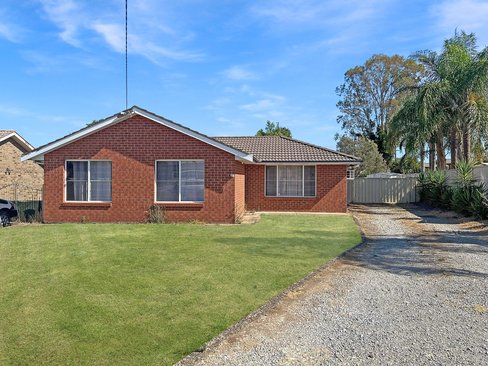 5 Marshall Place, TAMWORTH NSW 2340