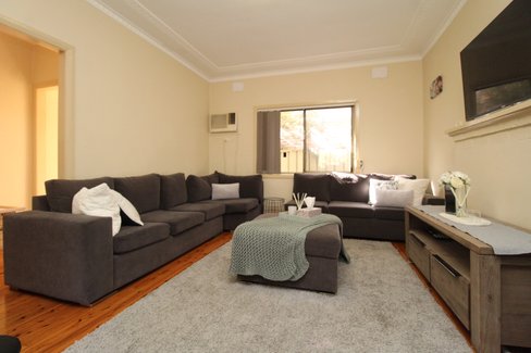 5 Martin Street, ROSELANDS NSW 2196