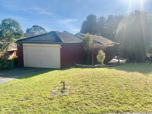 5 Meadowvale Court  Lilydale 3140