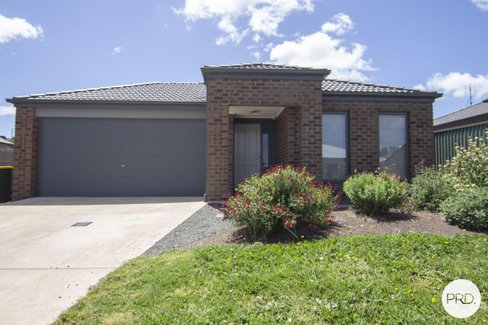 5 Middlin Street, BROWN HILL VIC 3350