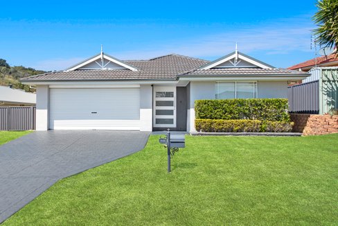 5 Molongo Street, ALBION PARK NSW 2527