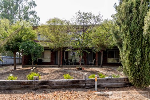 5 Neill Street, ADELONG NSW 2729