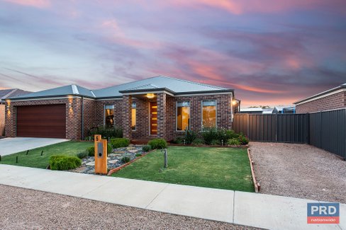 5 Ormond Drive, MARONG VIC 3515