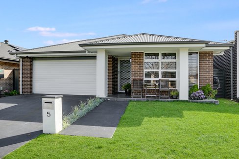 5 Pasture Way, CALDERWOOD NSW 2527