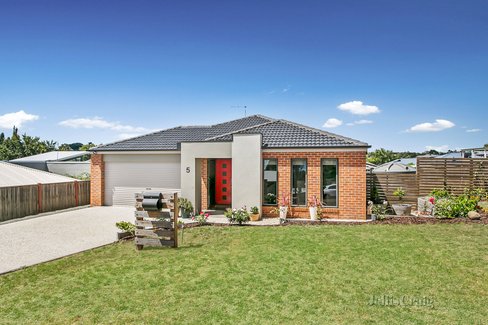 5 Penzance Court Kyneton 3444