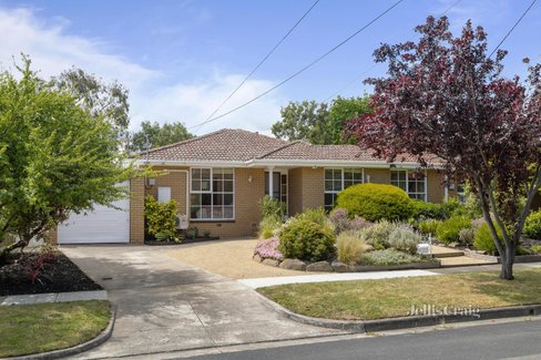 5 Raven Court Oakleigh South 3167