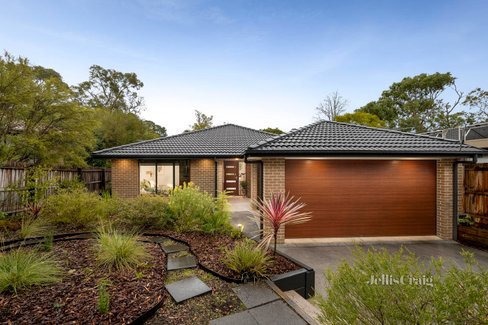 5 Rene Court Montrose 3765