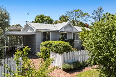 5 Roderick Street Castlemaine 3450