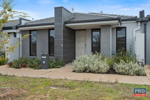 5 Ruedin Street, HUNTLY VIC 3551