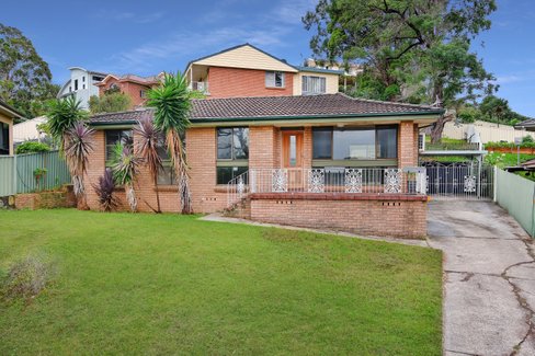 5 Shearwater Drive, BERKELEY NSW 2506