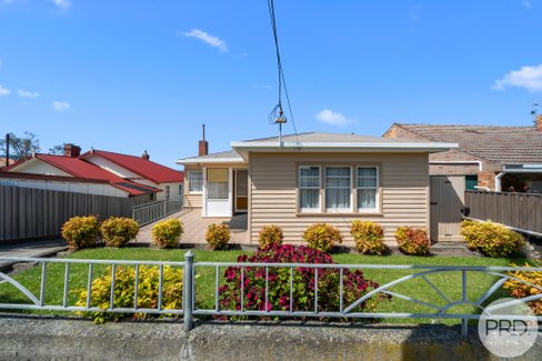 5 Sinclair Avenue, MOONAH TAS 7009