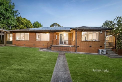 5 Smithdene Avenue Ringwood East 3135