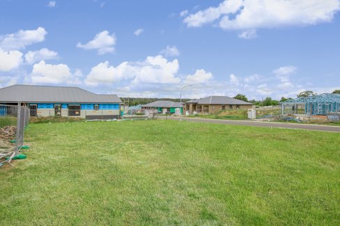 5 Stonebark Court, GRETA NSW 2334