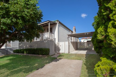 5 Taree Avenue, TELARAH NSW 2320
