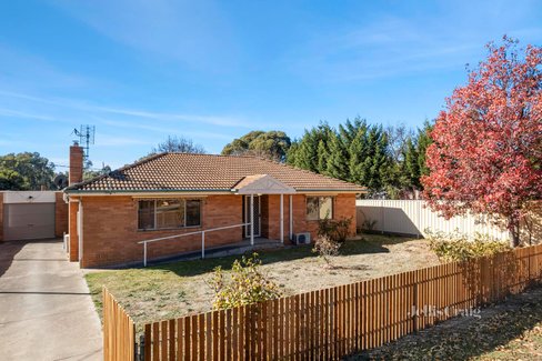 5 Tivey Street Newstead 3462