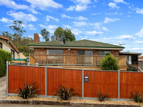 5 Tollard Place, ROKEBY TAS 7019