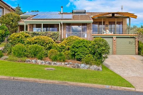 5 Unique Close, CAMDEN HEAD NSW 2443
