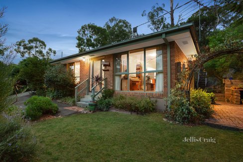 5 Valley Road Wattle Glen 3096