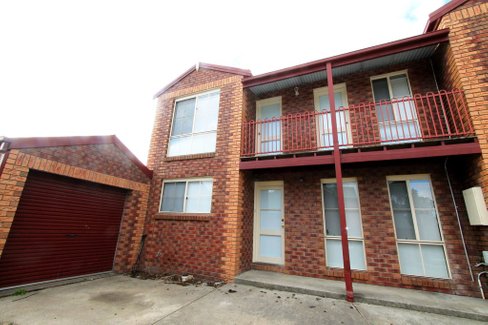 5 Warrambine Drive, CANADIAN VIC 3350