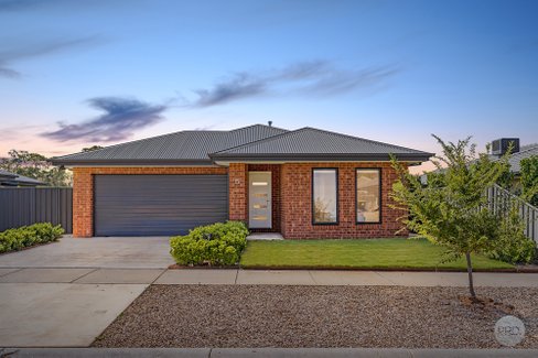 5 Windmill Street, HUNTLY VIC 3551
