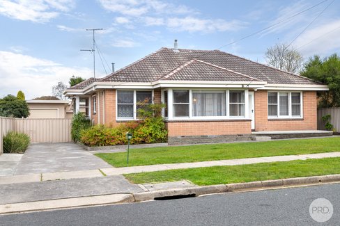 50 Stamford Street, WENDOUREE VIC 3355