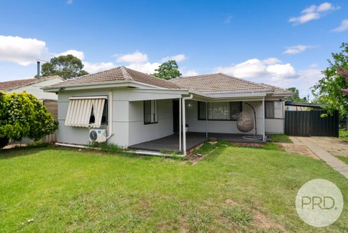 50 Tichborne Crescent, KOORINGAL NSW 2650