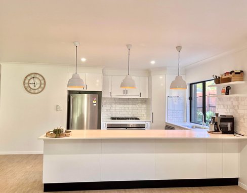 50 Trader Crescent, CANNONVALE QLD 4802