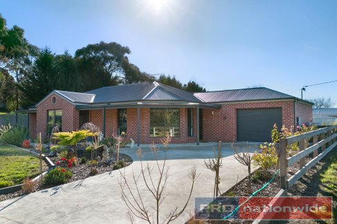 50 Urquhart Street, GORDON VIC 3345
