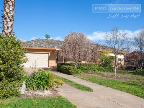 50 Walteela Avenue, MOUNT AUSTIN NSW 2650