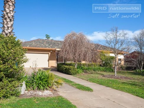 50 Walteela Avenue, MOUNT AUSTIN NSW 2650
