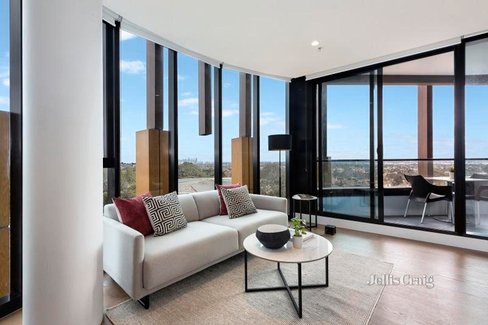 506 443 Upper Heidelberg Road Ivanhoe 3079