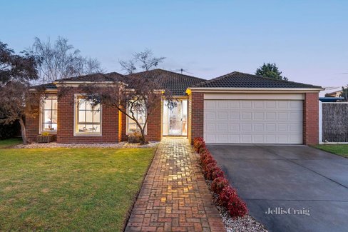 51 Balcombe Drive Mount Martha 3934